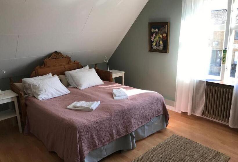 Номер Стандарт, Gamla Gästgivaregården