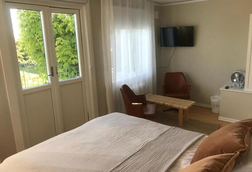 Номер Стандарт с Балконом, Gamla Gästgivaregården