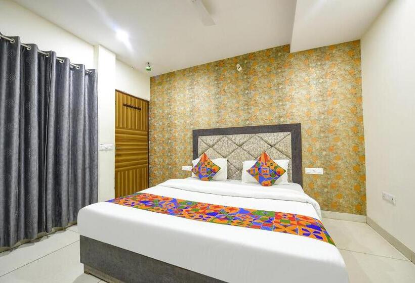 اتاق لوکس, Fabhotel Green Valley