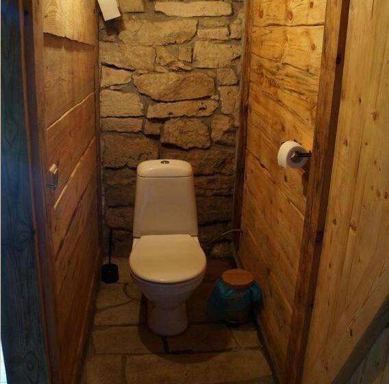 اتاق استاندارد با سرویس بهداشتی مشترک, Anni Tourism Farm