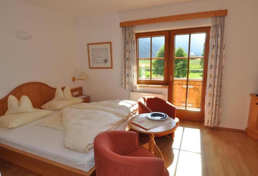 Номер Стандарт, Hansbauerhof