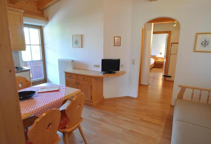 דירת שני חדרים עם מרפת, Hansbauerhof