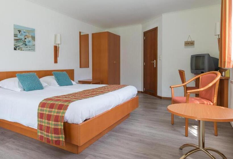 带大床的高级房间, Hostellerie D Inzepré