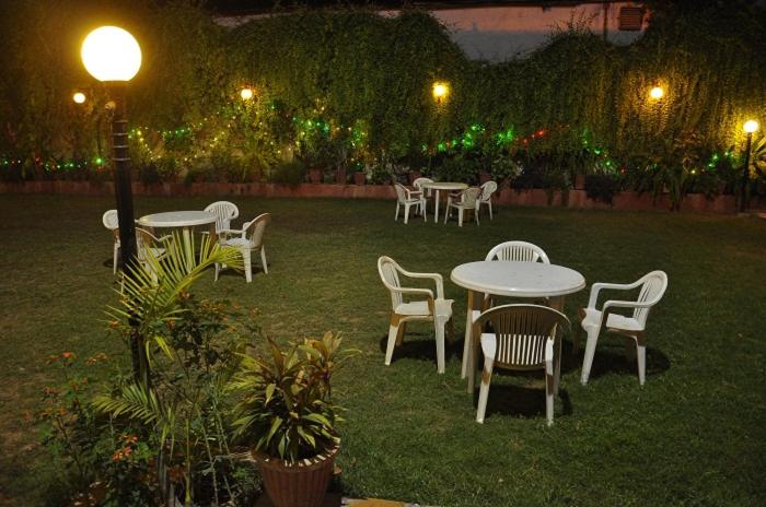 غرفة ديلوكس, Khalsa Palace