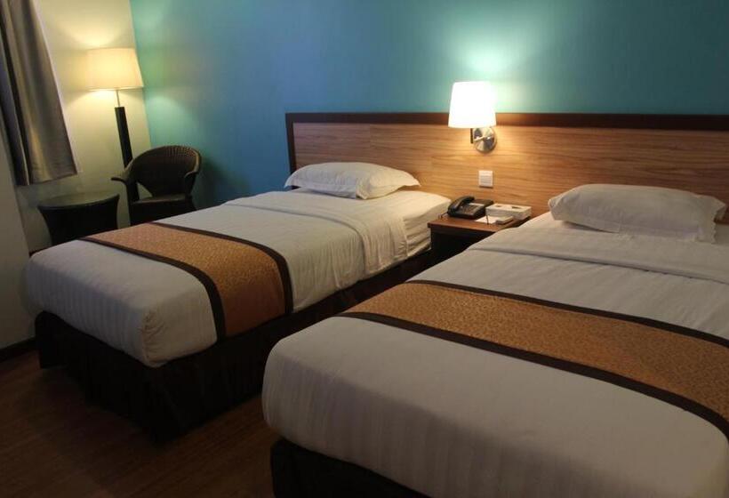 Quarto Familiar Deluxe, Td Lodge Kota Belud