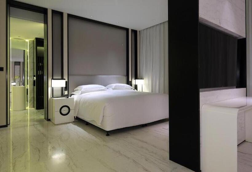 סוויטה דלוקס, Wuhan Ziyuan