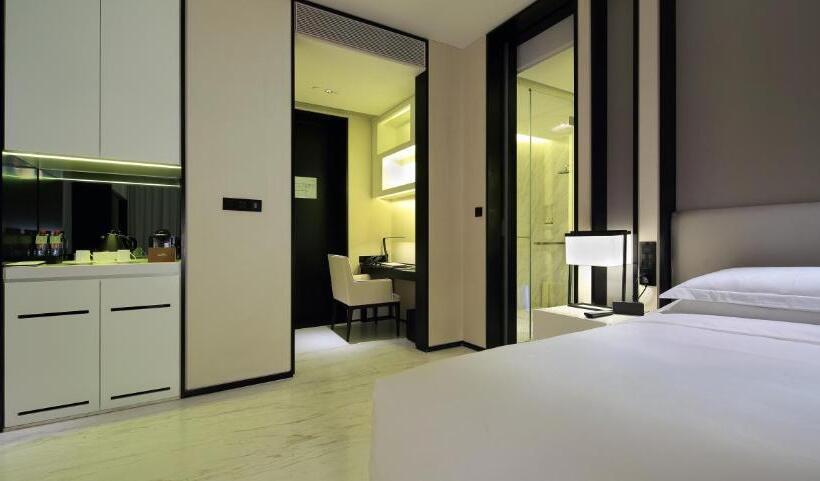 סוויטת פרמיום, Wuhan Ziyuan