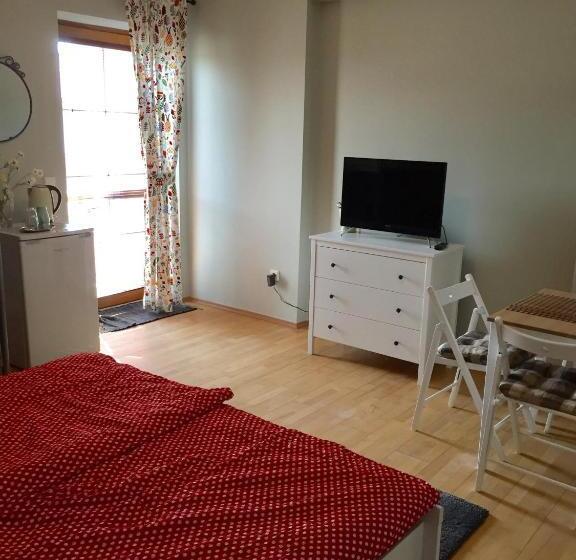 اتاق استاندارد چهار تخته, Evička Penzion