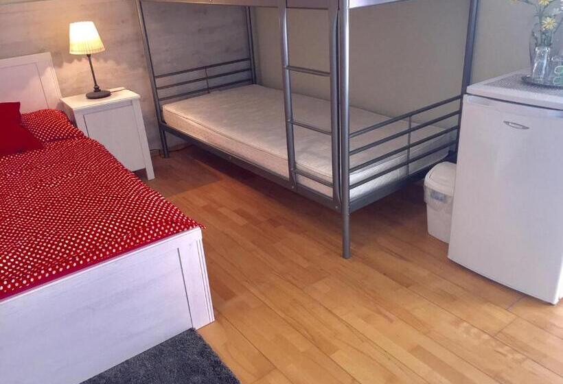 اتاق استاندارد چهار تخته, Evička Penzion