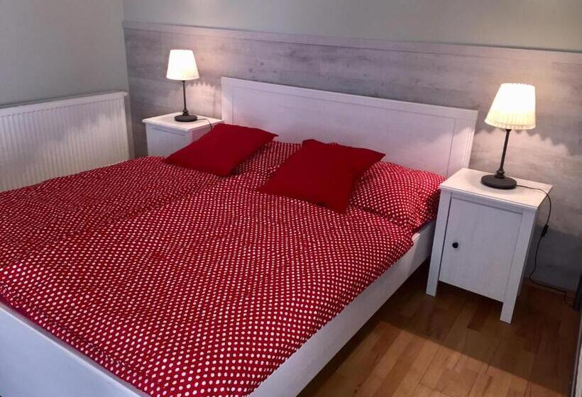 اتاق استاندارد چهار تخته, Evička Penzion