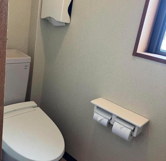 חדר משפחתי חדר אמבטיה משותף, Yodoya