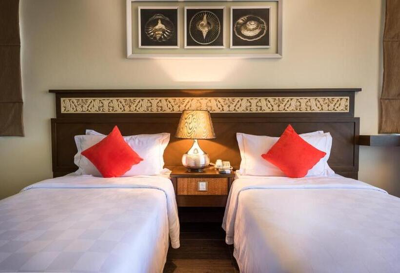 غرفة ديلوكس مطلة على البحيرة, Tok Aman Bali Beach Resort @ Beachfront