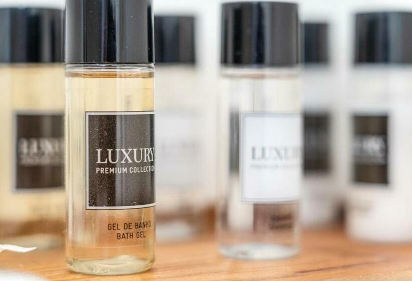 اتاق استاندارد با چشمانداز رودخانه, Chiado 44