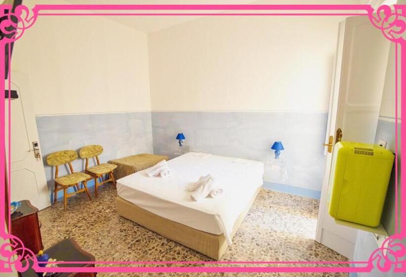 חדר בסיסי, B&b Mareggiata