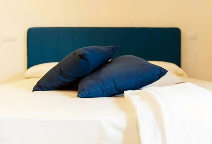 اتاق لوکس با چشم‌انداز دریا, B&b Back To Sorrento