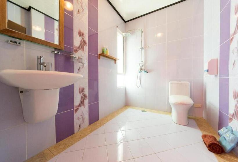 اتاق استاندارد چهار تخته, Kenting Bonjour Resort