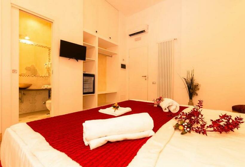 اتاق لوکس با تخت بزرگ, Roma Charming Rooms