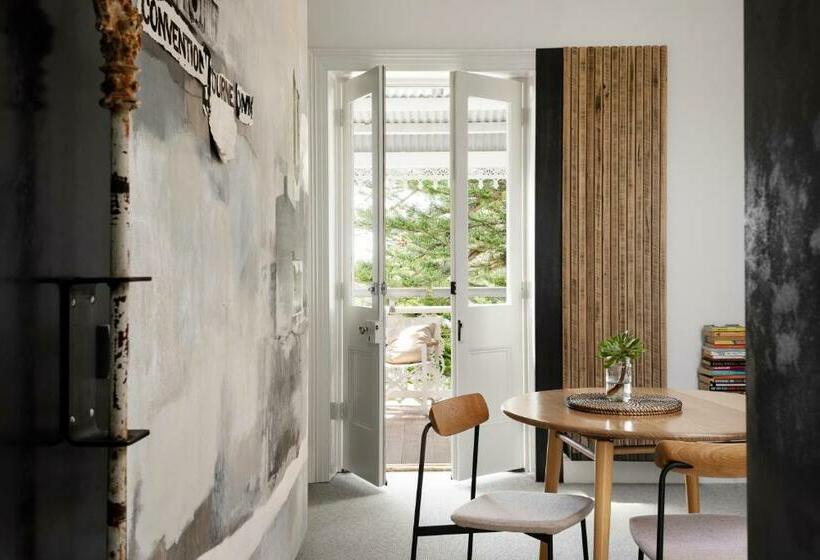 キングサイズベッドのスイートルーム, Drift House