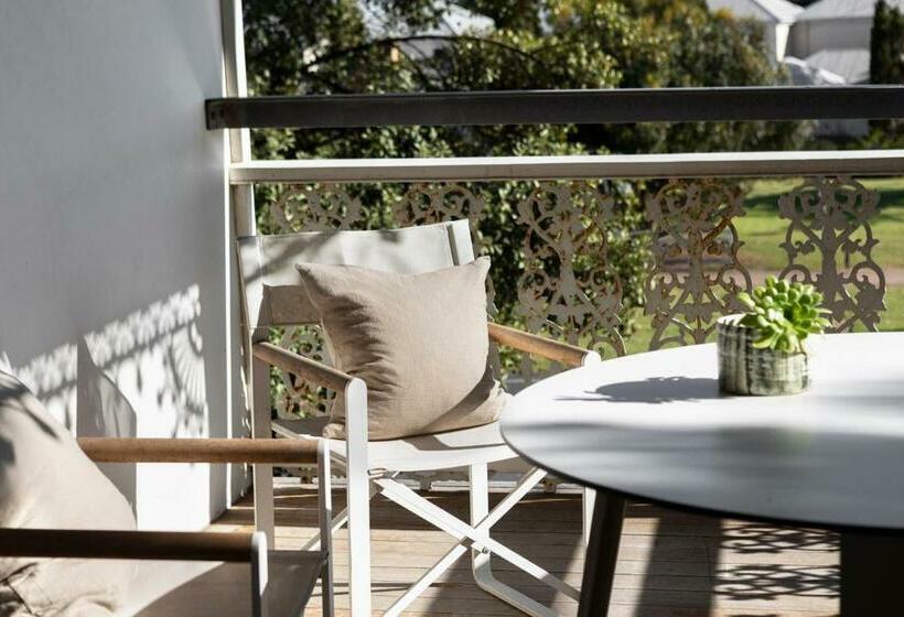 キングサイズベッドのスイートルーム, Drift House