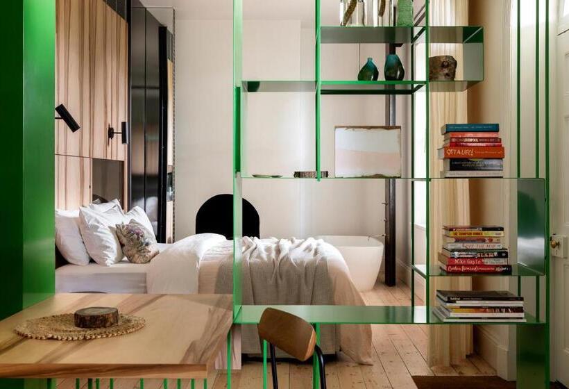 キングサイズベッドのスイートルーム, Drift House