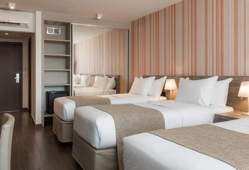 اتاق استاندارد سه نفره, Frontier Hotel Rivera