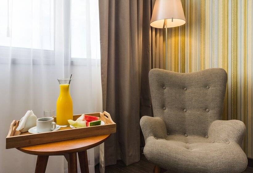 اتاق سوپریور, Frontier Hotel Rivera