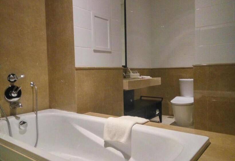 غرفة ديلوكس مزودة بشرفة, Jambuluwuk Oceano Seminyak