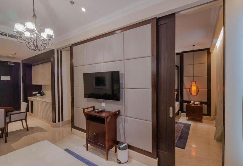 Люкс, Jambuluwuk Oceano Seminyak