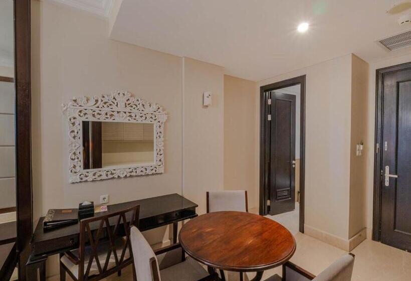 جناح, Jambuluwuk Oceano Seminyak