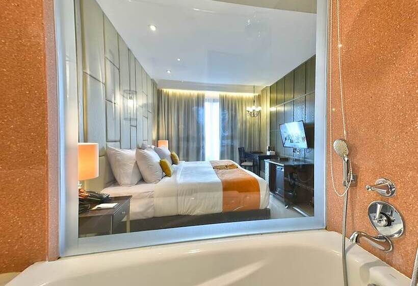Номер Deluxe с Балконом, Jambuluwuk Oceano Seminyak