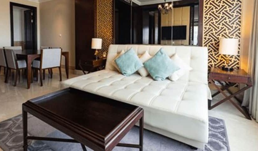 جناح, Jambuluwuk Oceano Seminyak