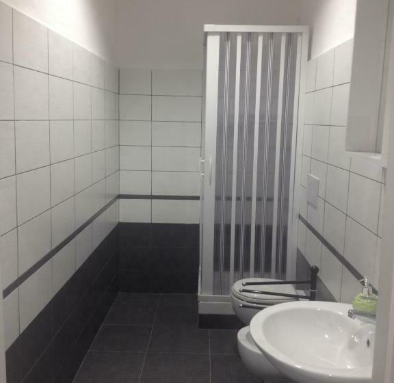 标准三人间, Residence Palomba