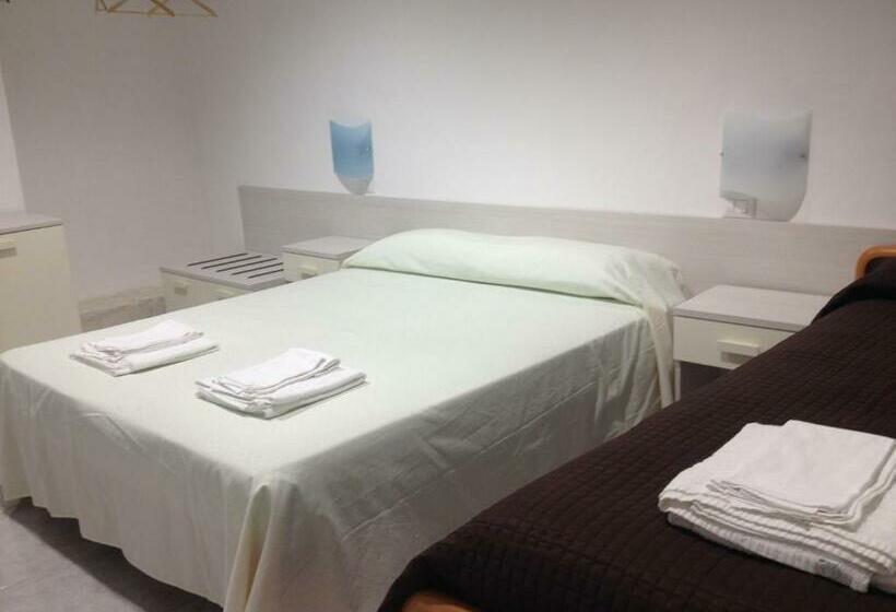 标准三人间, Residence Palomba