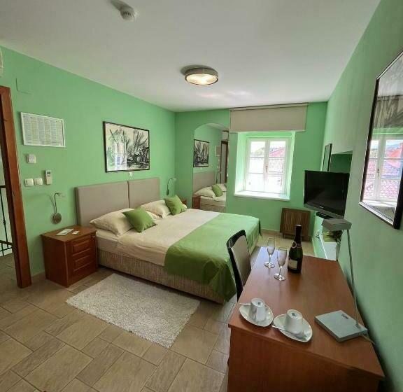 اتاق استاندارد, Rooms Toni Palace