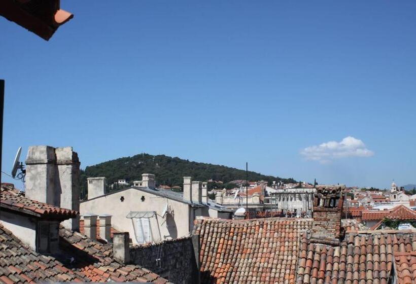 اتاق سوپریور با چشم‌انداز شهر, Rooms Toni Palace