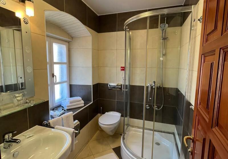 اتاق استاندارد, Rooms Toni Palace