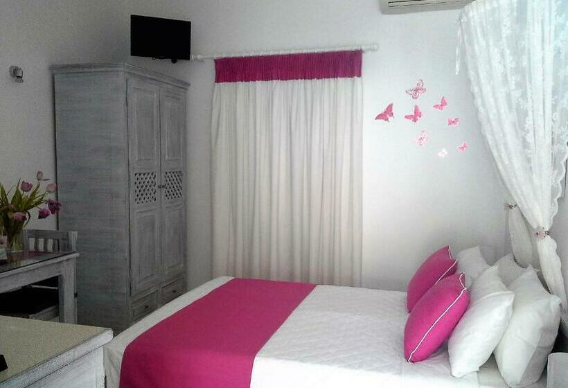 Standardzimmer mit Ausblick, Lotza Studios