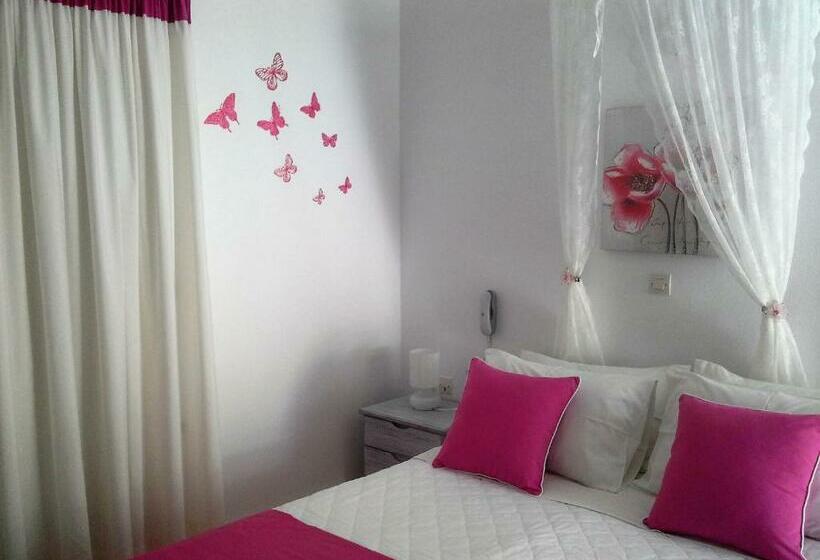 Standardzimmer mit Ausblick, Lotza Studios