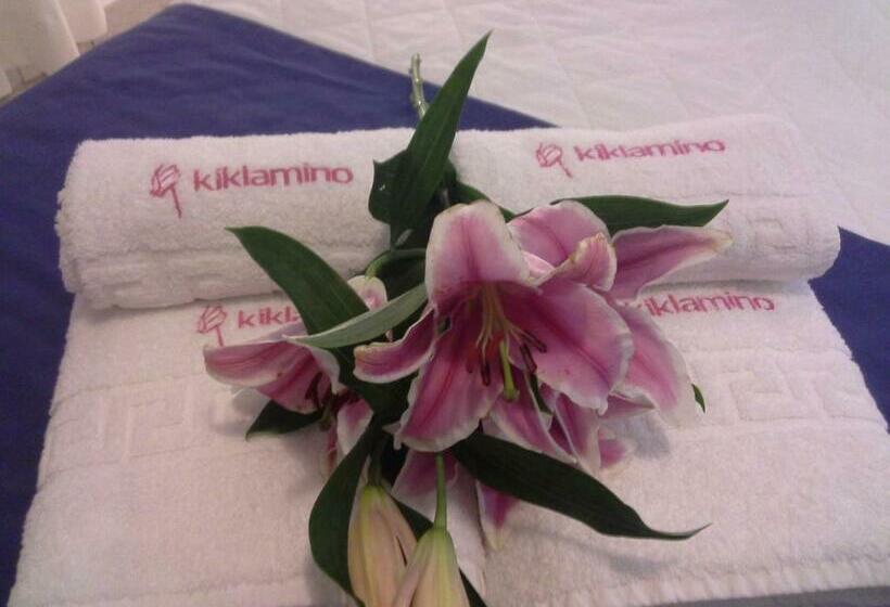 Standardzimmer mit Ausblick, Lotza Studios