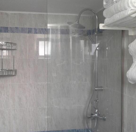 1 Schlafzimmer Apartment mit Blick, Lotza Studios