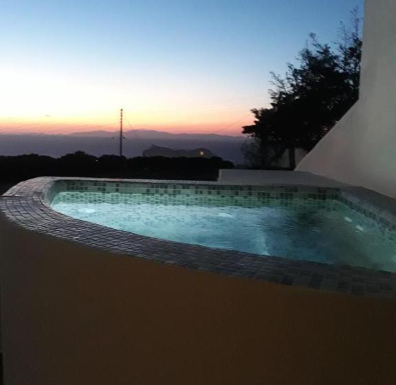 1 Schlafzimmer Deluxe Apartment, Lotza Studios