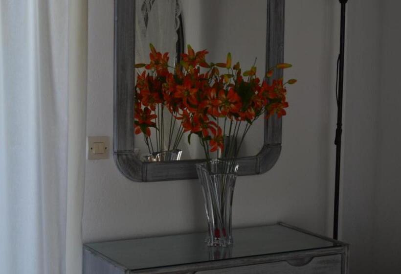 1 Schlafzimmer Apartment mit Blick, Lotza Studios