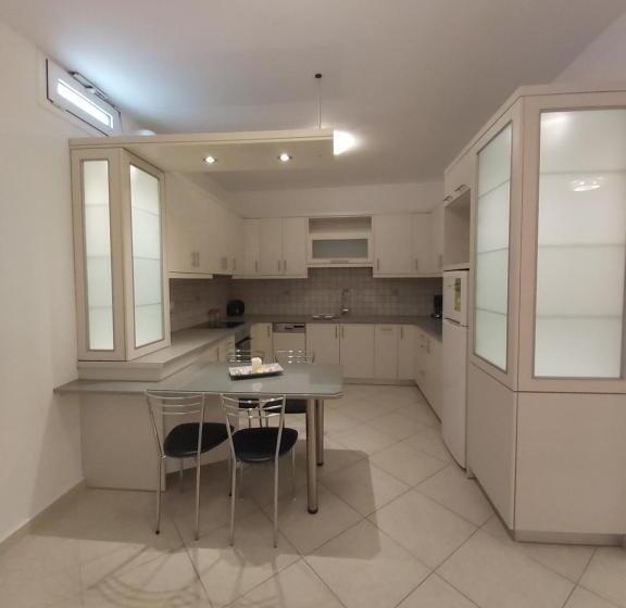 1 Schlafzimmer Deluxe Apartment, Lotza Studios