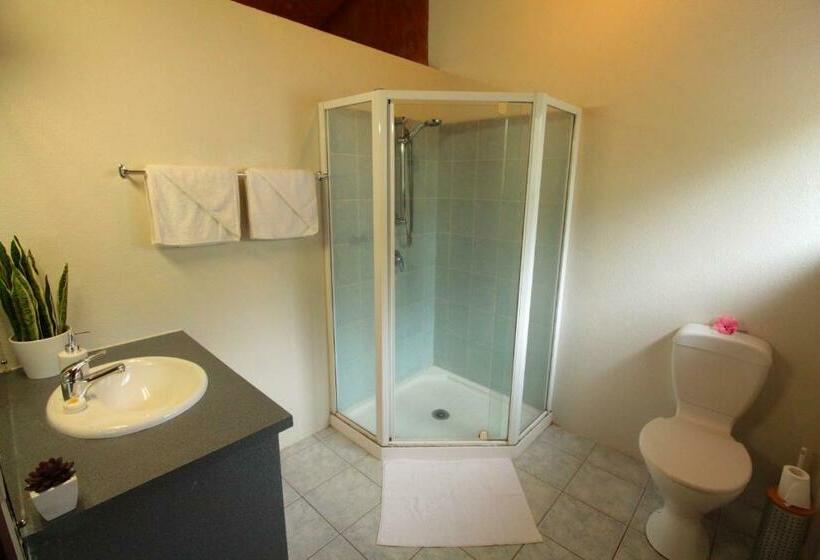 بانگلوی استاندارد, Muri Lagoon View Bungalows Hillside Bungalow