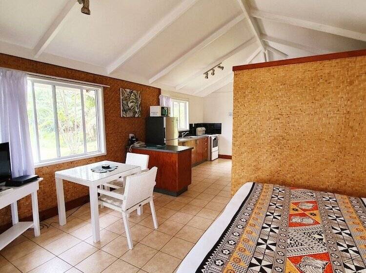 بانگلوی استاندارد, Muri Lagoon View Bungalows Hillside Bungalow