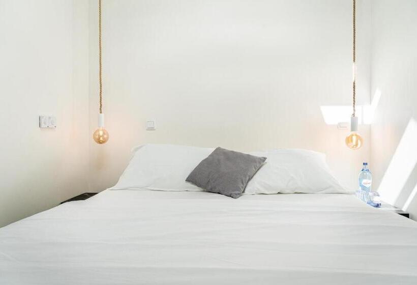 اتاق استاندارد, Chiado 44