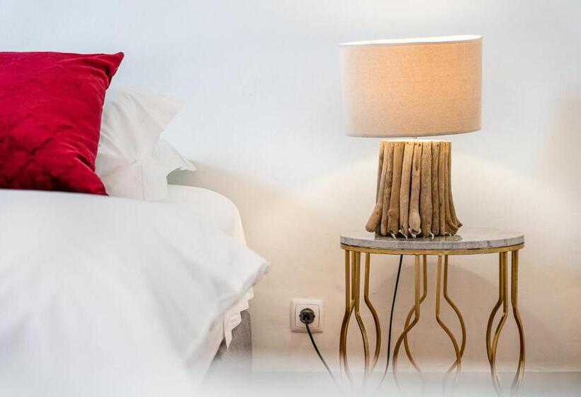 اتاق سوپریور با چشمانداز شهر, Chiado 44