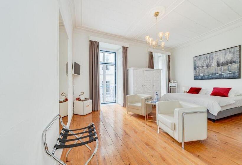 اتاق سوپریور با چشمانداز شهر, Chiado 44