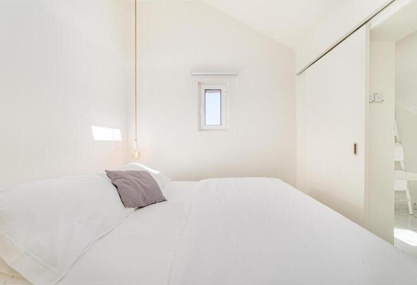 اتاق استاندارد, Chiado 44