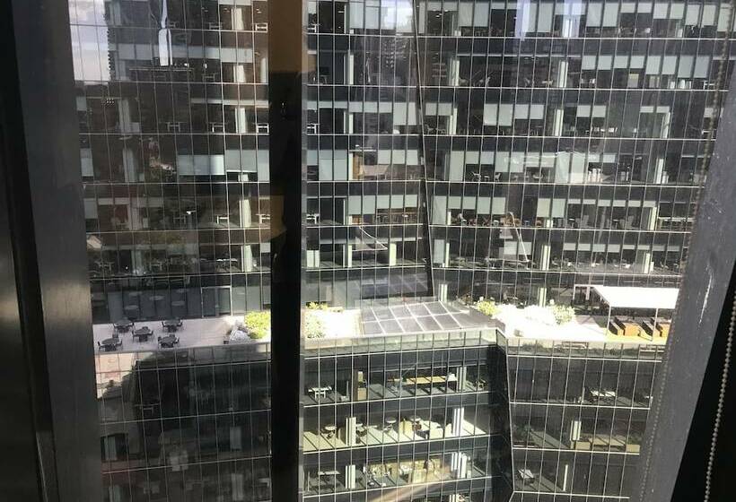 شقة غرفة واحدة, Winston Apartments